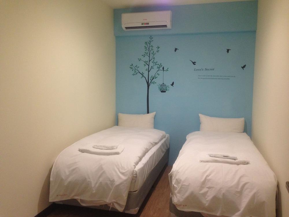 Galaxy Mini Inn Тайбэй Экстерьер фото