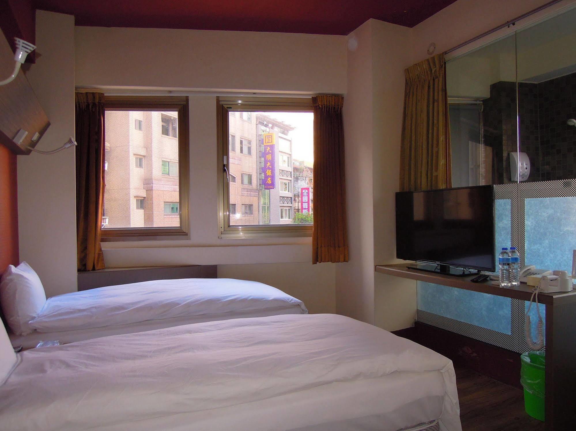 Galaxy Mini Inn Тайбэй Экстерьер фото